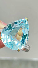 Load image into Gallery viewer, 11ct Blue Aquamarine
