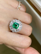 Load image into Gallery viewer, 1.8ct Vivid Green Emerald
