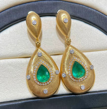 Load image into Gallery viewer, 2.02ct Vivid Green Emerald
