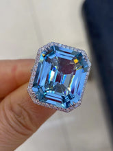 Load image into Gallery viewer, 18.88ct Santa Maria Blue Aquamarine
