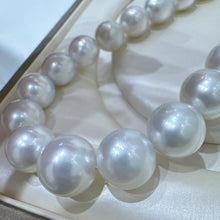 Load image into Gallery viewer, 13-15.9mm Phoenix Grade Australian White Southsea Pearls
