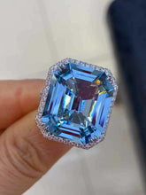 Load image into Gallery viewer, 18.88ct Santa Maria Blue Aquamarine
