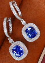 Load image into Gallery viewer, 2.89ct Royal Blue Sapphires
