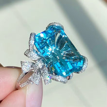 Load image into Gallery viewer, 11.2ct Santa Maria Blue Aquamarine
