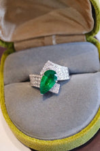 Load image into Gallery viewer, 3.11ct Vivid Green Emerald Ring

