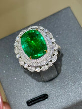 Load image into Gallery viewer, 5ct MUZO Green Emerald

