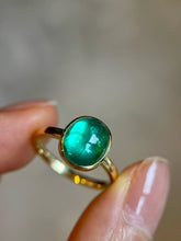 Load image into Gallery viewer, 2.97ct SWAT Vivid Green Emerald
