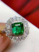 Load image into Gallery viewer, 1.8ct Vivid Green Emerald
