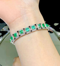 Load image into Gallery viewer, 8.6ct Vivid Green Emerald Bracelet
