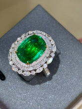 Load image into Gallery viewer, 5ct MUZO Green Emerald
