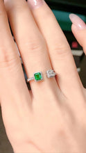 Load image into Gallery viewer, 0.27ct NO OIL Vivid Green Emerald
