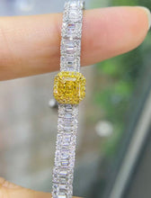 Load image into Gallery viewer, 1.01ct Fancy Light Brownish Yellow VS1 Diamond Bracelet
