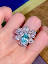 Load image into Gallery viewer, 2.4ct Neon Green Paraiba
