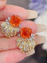 Load image into Gallery viewer, 11ct Fanta Garnet Earrings
