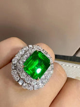 Load image into Gallery viewer, 6.76ct Vivid Green Emerald
