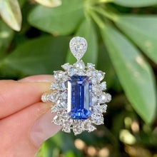 Load image into Gallery viewer, 4.18ct Unheated Cornflower Blue Sapphire
