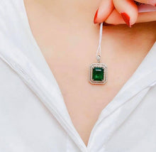 Load image into Gallery viewer, 4.95ct Vivid Green Emerald
