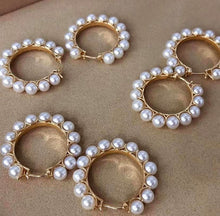 Load image into Gallery viewer, 5-6mm Akoya Pearls, Full round, Excellent Luster, Flawless!
