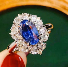 Load image into Gallery viewer, 1.7ct Royal Blue Sapphire
