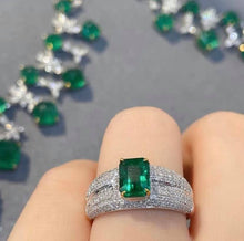 Load image into Gallery viewer, 1.3ct Vivid Green Emerald
