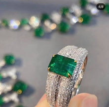 Load image into Gallery viewer, 1.3ct Vivid Green Emerald
