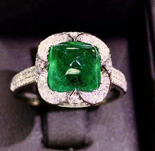 Load image into Gallery viewer, 3.82ct Vivid Green Emerald (7*7)
