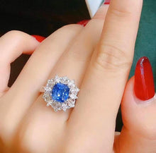 Load image into Gallery viewer, 2.29ct Cornflower Blue Sapphire
