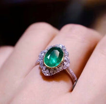 Load image into Gallery viewer, 2.1ct Vivid Green Emerald
