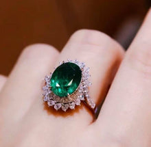 Load image into Gallery viewer, 4.5ct MUZO Green Emerald (11.5*8.8)
