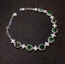 Load image into Gallery viewer, 4.58ct Tsavorite
