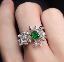 Load image into Gallery viewer, 0.616ct RARE Afghanistan Insignificant Oil Vivid Green Emerald
