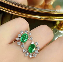Load image into Gallery viewer, 1.5ct Vivid Green Emerald
