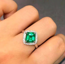 Load image into Gallery viewer, 2.43ct Vivid Green Emerald
