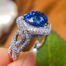 Load image into Gallery viewer, 6.09ct Cornflower Blue Sapphire
