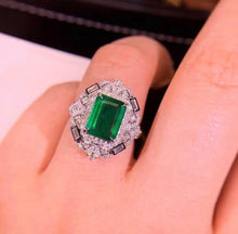 Load image into Gallery viewer, 2.3ct Vivid Green Emerald
