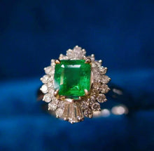 Load image into Gallery viewer, 1.22ct Vivid Green Emerald
