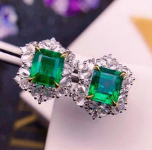 Load image into Gallery viewer, 3.56ct Vivid Green Emerald
