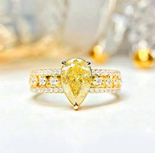 Load image into Gallery viewer, 1.065ct Yellow Diamond
