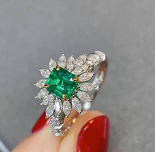 Load image into Gallery viewer, 0.65ct Vivid Green Emerald
