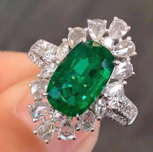 Load image into Gallery viewer, 2.86ct Vivid Green Emerald

