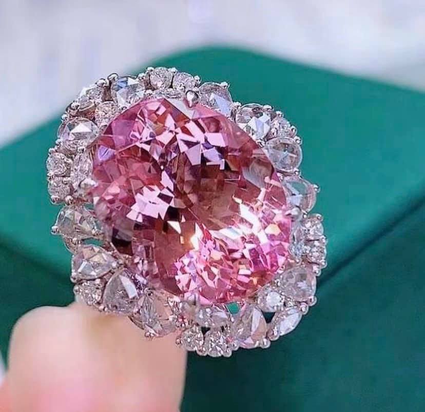 11.2ct Pink Morganite (15.9*12.8)