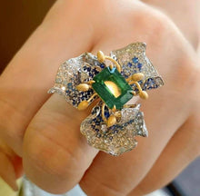 Load image into Gallery viewer, 2.2ct Vivid Green Emerald
