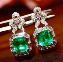 Load image into Gallery viewer, 3.22ct Vivid Green Emerald
