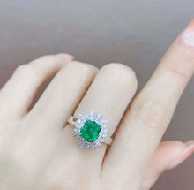 Load image into Gallery viewer, 1.22ct Vivid Green Emerald
