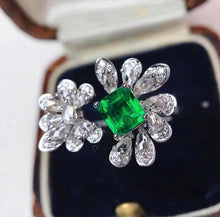 Load image into Gallery viewer, 0.616ct RARE Afghanistan Insignificant Oil Vivid Green Emerald
