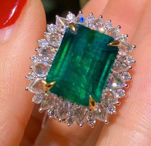 Load image into Gallery viewer, 6.67ct Vivid Green Emerald
