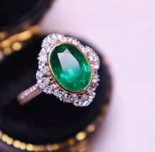 Load image into Gallery viewer, 2.1ct Vivid Green Emerald
