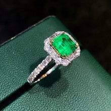 Load image into Gallery viewer, 1.18ct Vivid Green Emerald
