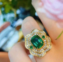 Load image into Gallery viewer, 3.2ct Muzo Green Emerald

