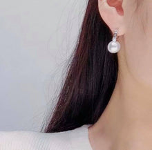 Load image into Gallery viewer, 11-12mm Aurora Australian White South Sea Pearls, Full Round, Flawless!
